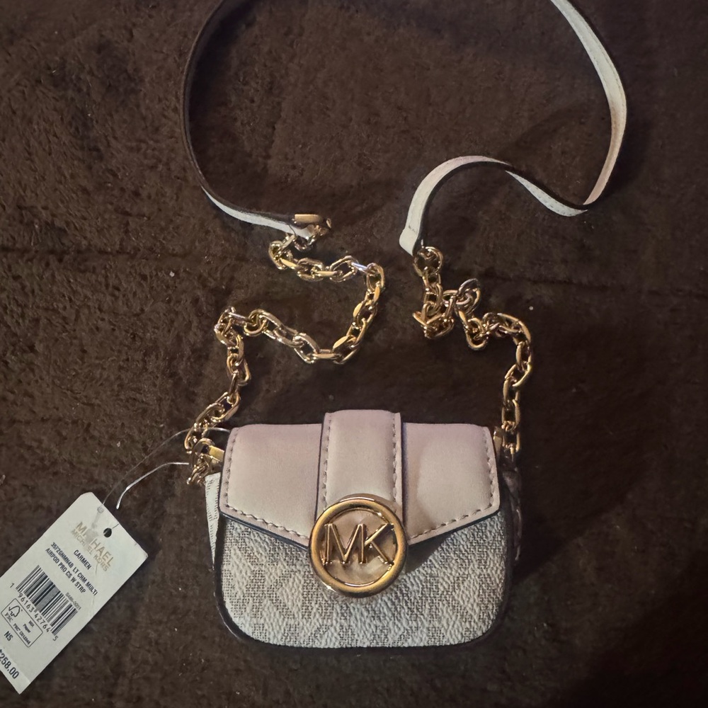 Michael Kors White and Gold ipod holder